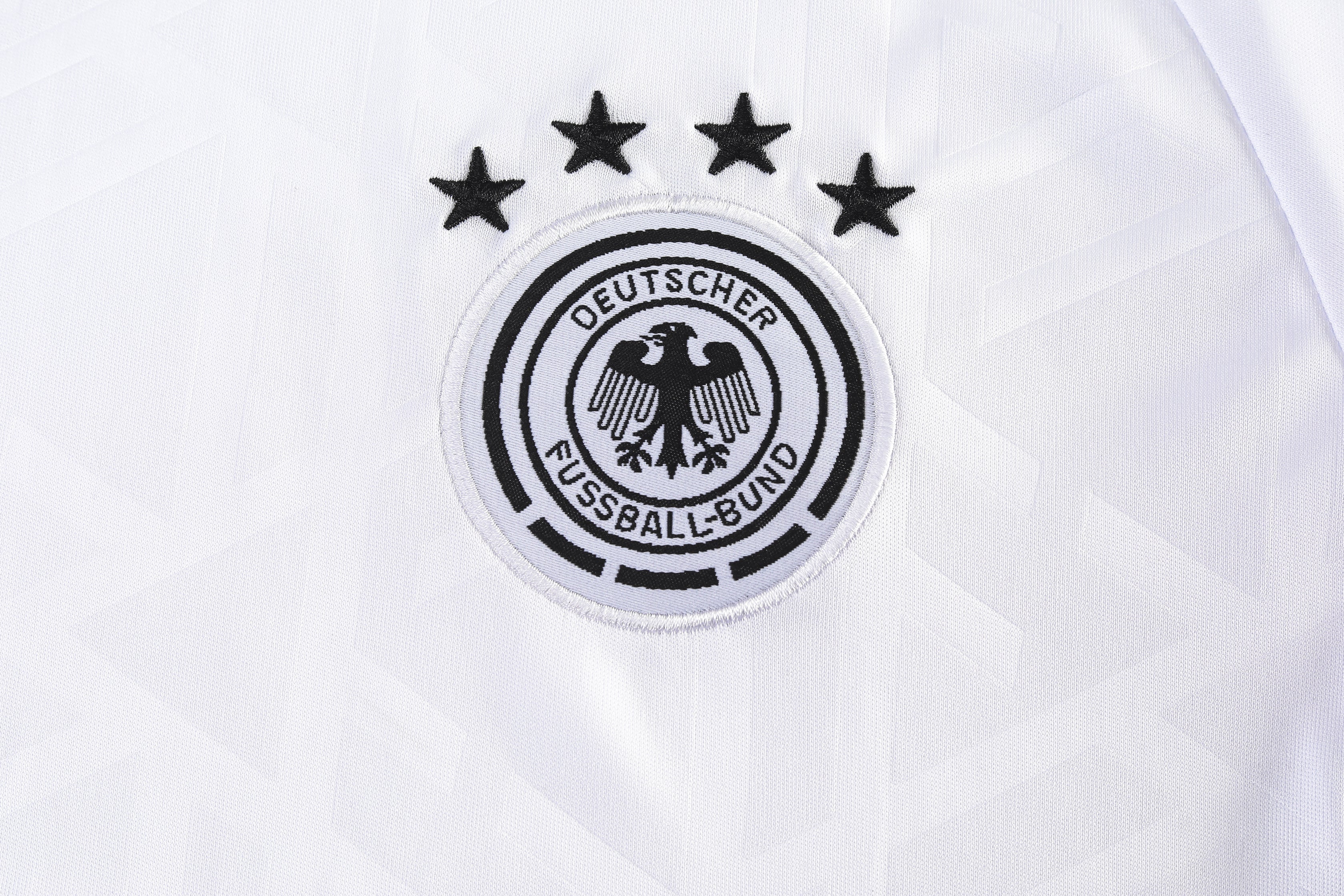 Barn/Vuxen Tyskland Hemmamatch – Klassiskt Matchset